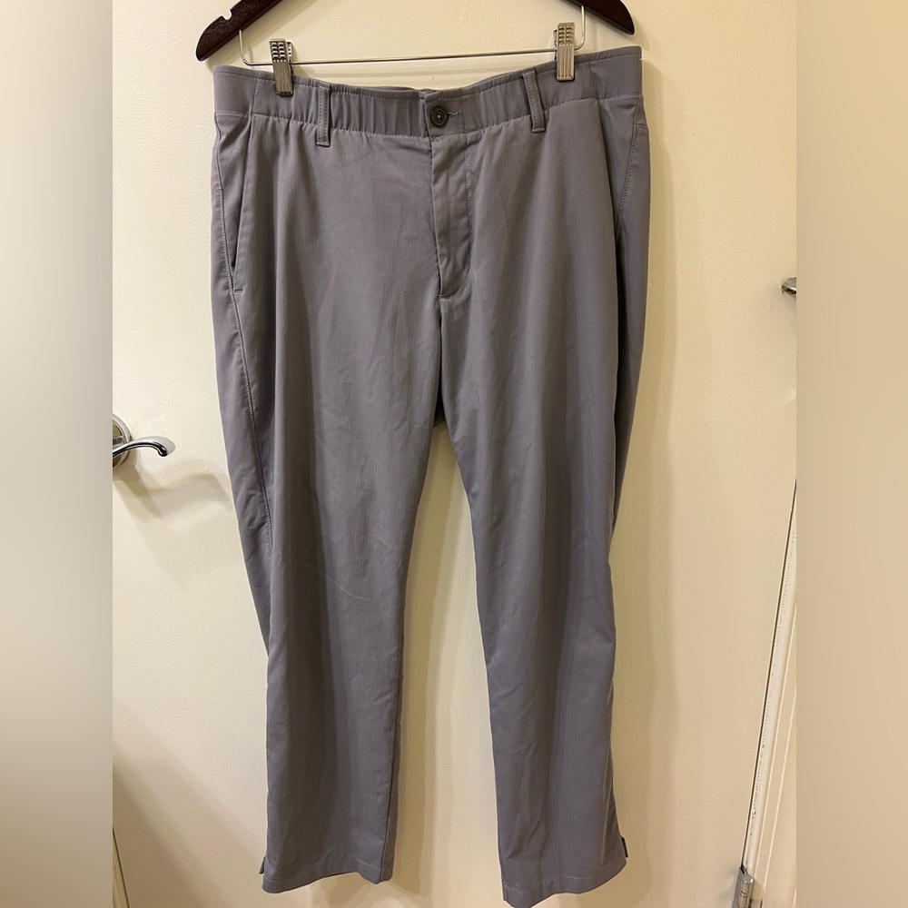 UNDER ARMOUR Gray STRETCH PERFORMANCE Straight Leg Cut, wide stretch‎ waistband
